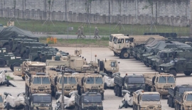 트럼프의 주독미군 감축 압박… 주한미군은