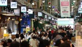 3분기 소상공인 매출, 소비쿠폰 효과로 반등