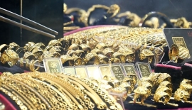 금값, 급락 후 5000달러에서 주춤…"조정 후 오름세 보일 것"