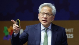 中, 엔비디아 H200 수입 임박 전망…젠슨 황, 中 방문