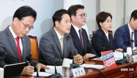 '대장동 항소포기' 野 총공세…장동혁 "히틀러 망령 어른거려"