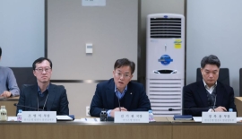 한은 "현금없는 사회 확산에 인프라 축소 우려…적극 대응해야"