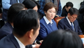 與 최고위원 이언주 지선 불출마…정청래 지도부 일단 계속갈 듯
