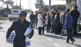 "창고에 쟁여놔야 마음이 편해요"…목숨 건 장보기 해결하는 이동식 마트[식품사막] ③