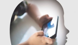 내년부터 수업 중 스마트폰 제한…"디지털 리터러시 교육이 먼저"