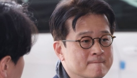 '김건희 수사무마 의혹' 이창수, 조사 하루 앞두고 불출석 입장