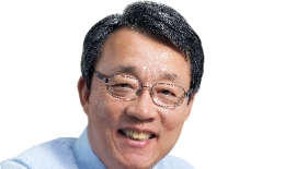 '보수 진영' 출신 김성식 "경제 리스크 엄중, 정부와 한 정당의 힘만으로는 험난"