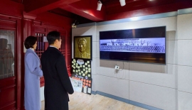 李대통령, 윤봉길 의거한 공원서 "평화·번영에 역할 다하겠다"