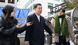 경찰, '김병기 의혹 폭로' 前보좌진 참고인 조사…"혐의 대부분 사실"