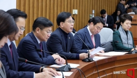 트럼프發 통상리스크 재부각…與 '신중' 野 "정부·여당 책임"