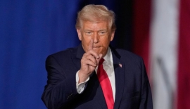 트럼프 "달러 잘하고 있다"…달러가치 4년만 최저치로 급락