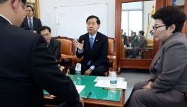 與 "대미투자법 2말3초 처리"…野 "무능 외교"