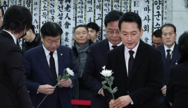 장동혁 대표, 이해찬 빈소 찾아 조문…정청래와 만나 "조금 더 나은 정치할 것"