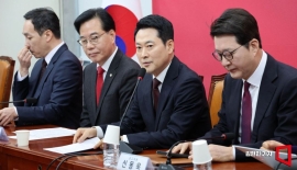 장동혁 "李 대통령부터 집 안팔아…부동산 정책 약발 안먹혀"