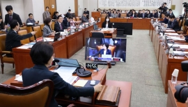 재판소원·대법권 증원 사법개혁안 법사위 통과…與 "2월 중 처리"