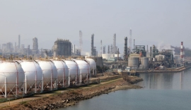 "실업 급증하면 고용위기지역 지정"…중동발 충격 3단계 대응책