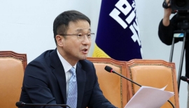 한병도, 연임 도전 위해 원내대표 사퇴…"더 크게 기여할 길 찾겠다"