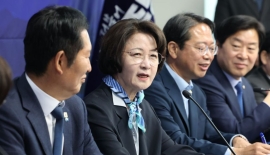 경기지사 3파전 구도…먼저 뛰는 秋, 늦어지는 野