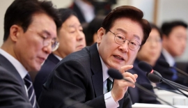 李대통령 "공공서비스 일자리 적극 발굴해야"…적극 재정 운용 당부