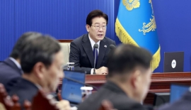 지선 한 달 앞둔 청와대 '정중동'…산적한 민생 챙기고 논란 줄인다