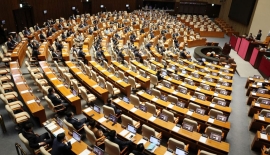 與, 국회의장 후보 선출…박지원·조정식·김태년 '3파전