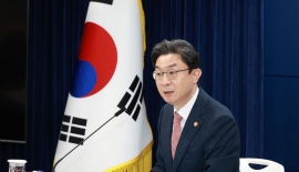 이억원 "'외국인 통합계좌' 투자자산, 국내주식에서 ETF로 확대…자본시장 글로벌화"