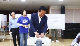 사전투표 첫날, 민주 "1번 뽑아달라…오세훈에 안전 못 맡겨"