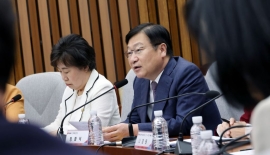 정점식, 국힘 원내대표 선거출마 "신뢰회복·통합 나설것"
