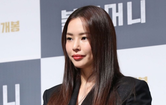 이하늬, '1인 기획사 분점=곰탕집' 논란에 "단순 건물 임대" 해명
