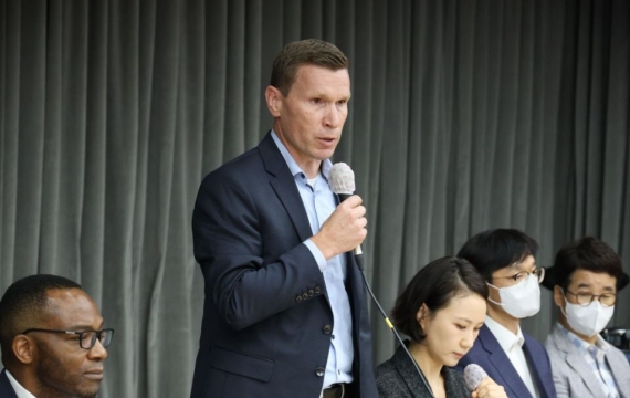 '공정위 과징금' 벤츠, 행정소송 제기 등 법적 대응 예고