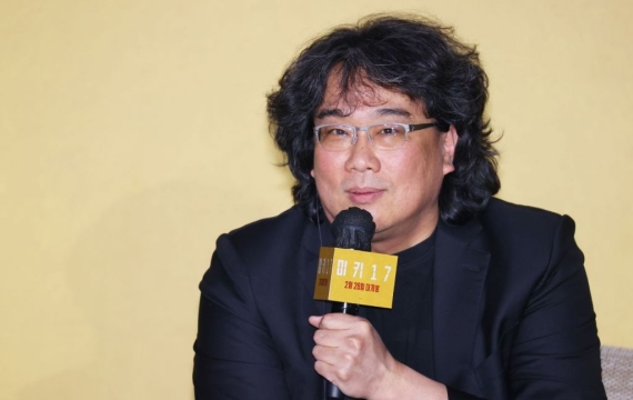 OTT 시대 봉준호 "관객이 멈출 수 없는 몰입 만들어야…"