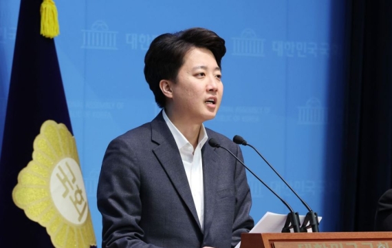 "헌신에 경의를…" 이준석 '나는 솔로' 언급한 이유는?