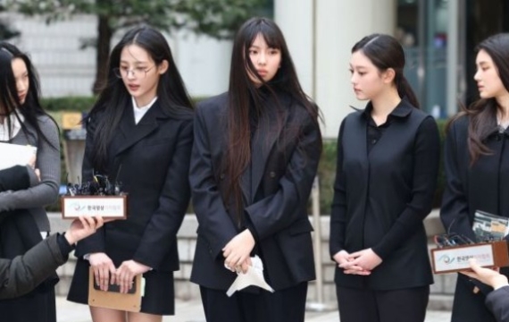 法 독자 활동 제동, 어도어 "홍콩 공연 지원" 뉴진스 "이의 제기"