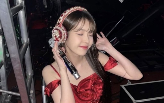 20년간 폭싹 들었수다…멜론 플레이스트 1위 아이유