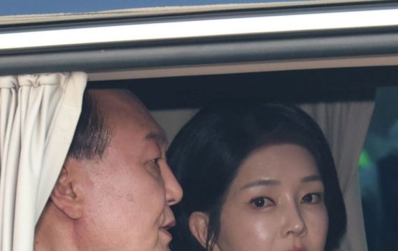 박지원 "김건희, 조사받는 의혹만 16개…구치소에서 자야"