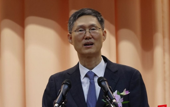 문형배 "왜 尹 사건만 시간으로…구속 취소 누가 봐도 의심"