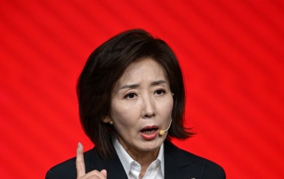 나경원, 민주당 경선에 "'말은 대통령, 칼은 대표' 체제로 가겠다는 것"