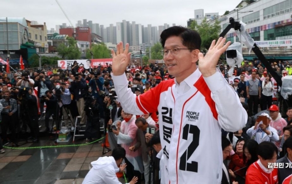 김문수 갈 길 먼데…국힘은 尹탈당 놓고 또 분열