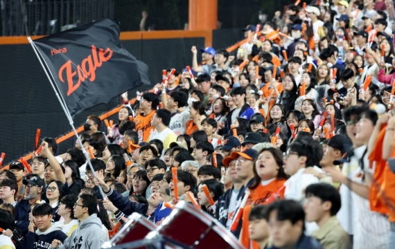 KBO리그, 294경기 만에 500만 관중돌파…"역대 가장 빨라"