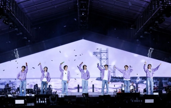 [어서와 BTS]군복 벗은 방탄소년단, 연간 5조원 'BTS 경제' 다시 시동