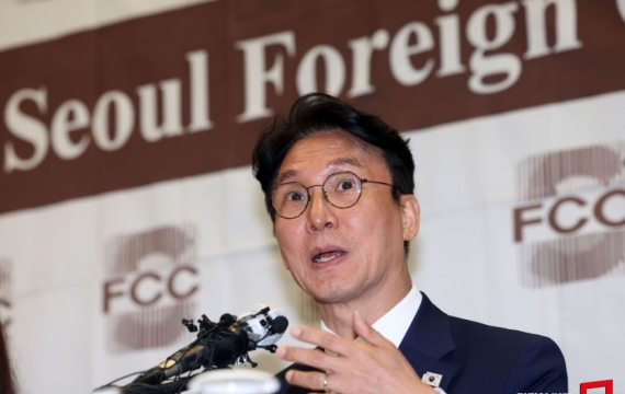 김민석, '수입보다 많은 지출' 의혹에 "경조사·출판기념회 있었다"