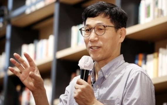 진중권 "한동훈이 국힘 살릴 유일한 존재…당대표 출마할 것"