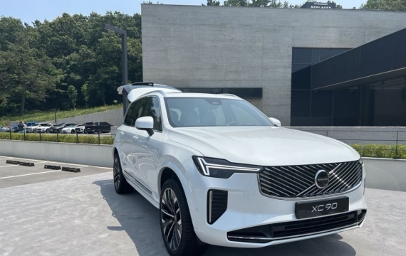 [타볼레오]볼보 플래그십 'XC90' "가족 친화적 SUV로 재탄생"