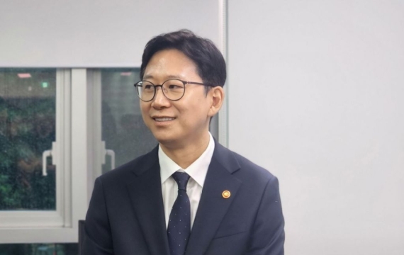 배경훈 신임 과기정통부 장관 "소버린 AI, 글로벌 톱 수준 도전"