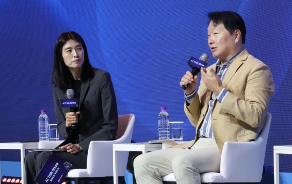 최태원 "AI 인프라, 전기값 지도 바꿔야…수도권 비싸게, 발전소 인근 싸게"