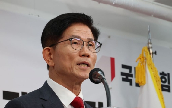 국민의힘 당 대표 출마한 김문수 전 장관 '세종시 방문'