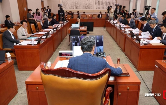 與 노란봉투법·방송3법·상법 법사위 처리 시도…野 "최대한 논의해보자"