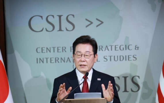 'CSIS 연설' 李대통령 "국방비 증액할 것…한·미·일 협력으로 북핵 대응"
