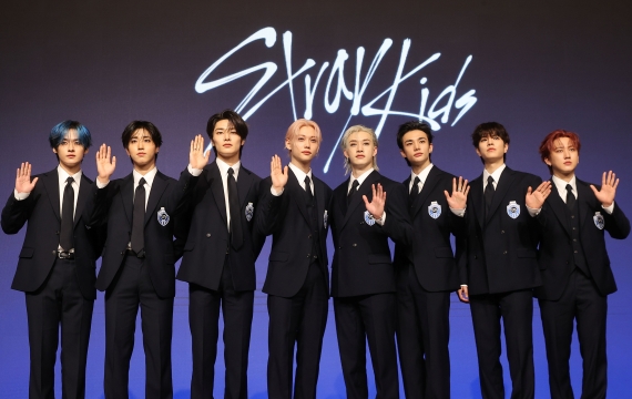 스트레이 키즈, 미 빌보드 앨범차트 7연속 1위…K팝 최다