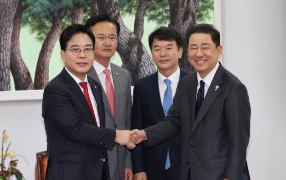 민생경제협의체 출범 언제…與 "송언석 제외", 野 "수용 가능"